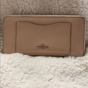 Coach Beechwood Accordion Zip Wallet